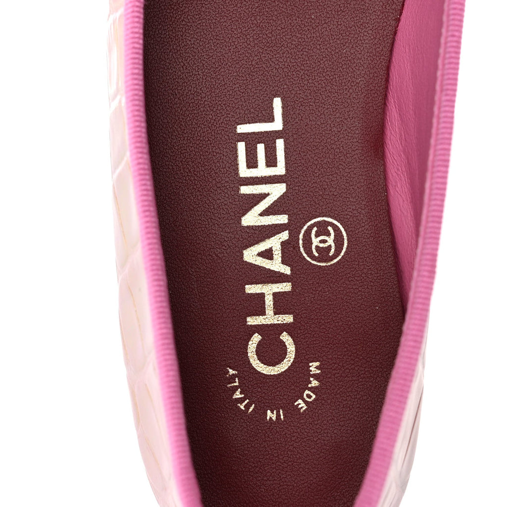Iridescent Calfskin Crocodile Embossed Ballerina Flats  35.5 Pink