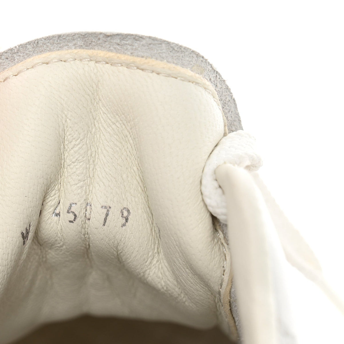 Calfskin Womens CC Sneakers 37 White