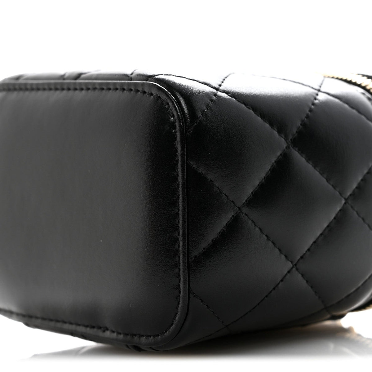 Calfskin Quilted Mini Perfect Fit Vanity Case With Chain Black