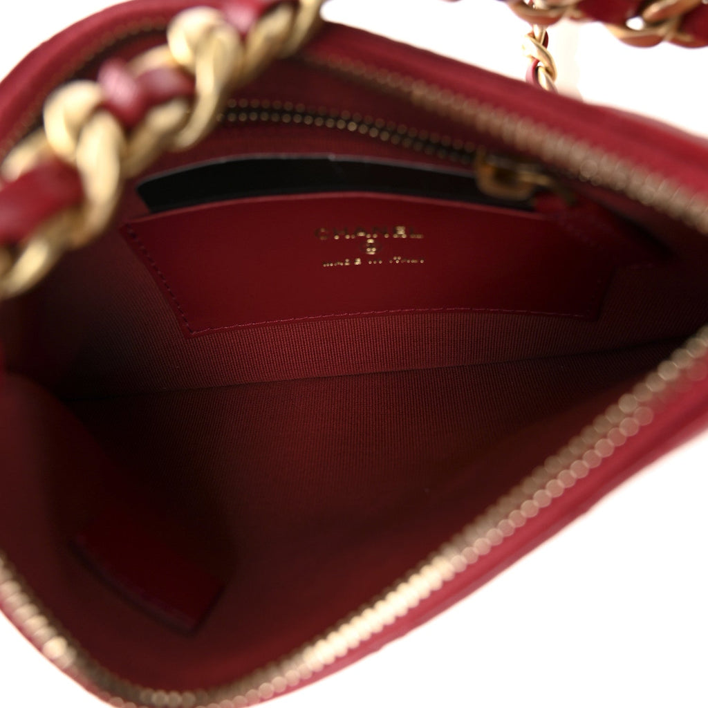 Shiny Lambskin Quilted Trendy Chain Around Hobo Red