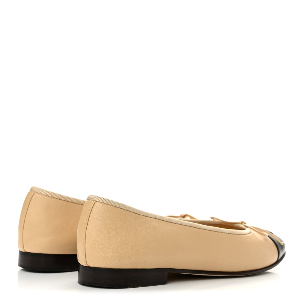 Lambskin Cap Toe CC Ballerina Flats 36 Beige Black