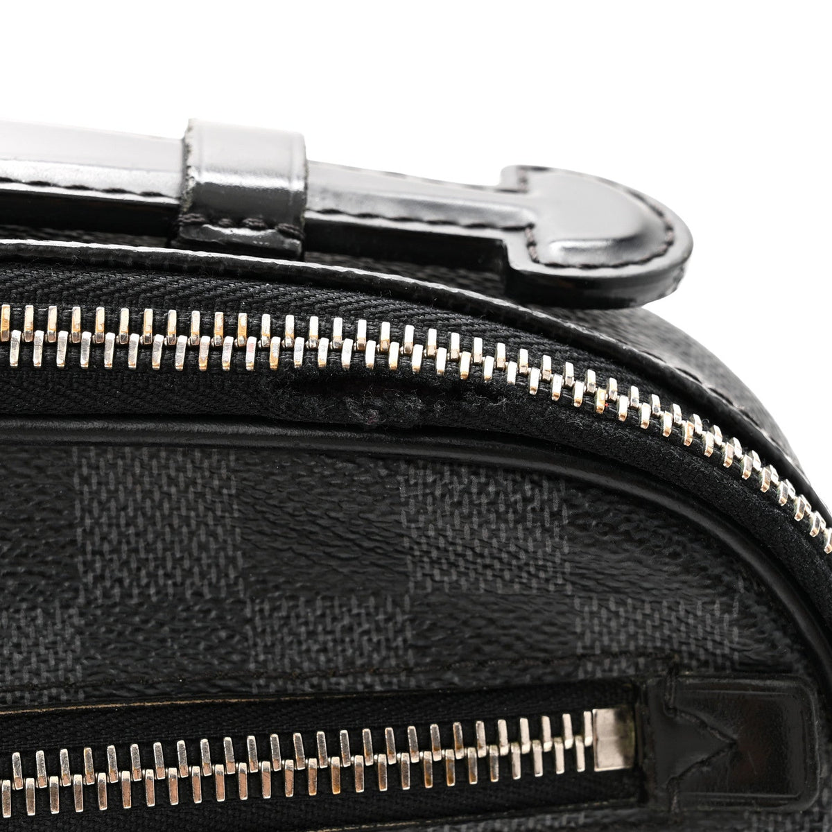 Damier Graphite Ambler