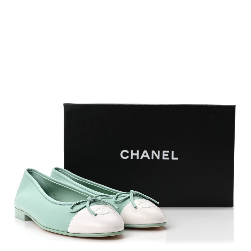 Lambskin CC Cap Toe Ballerina Flats 37 Light Green White