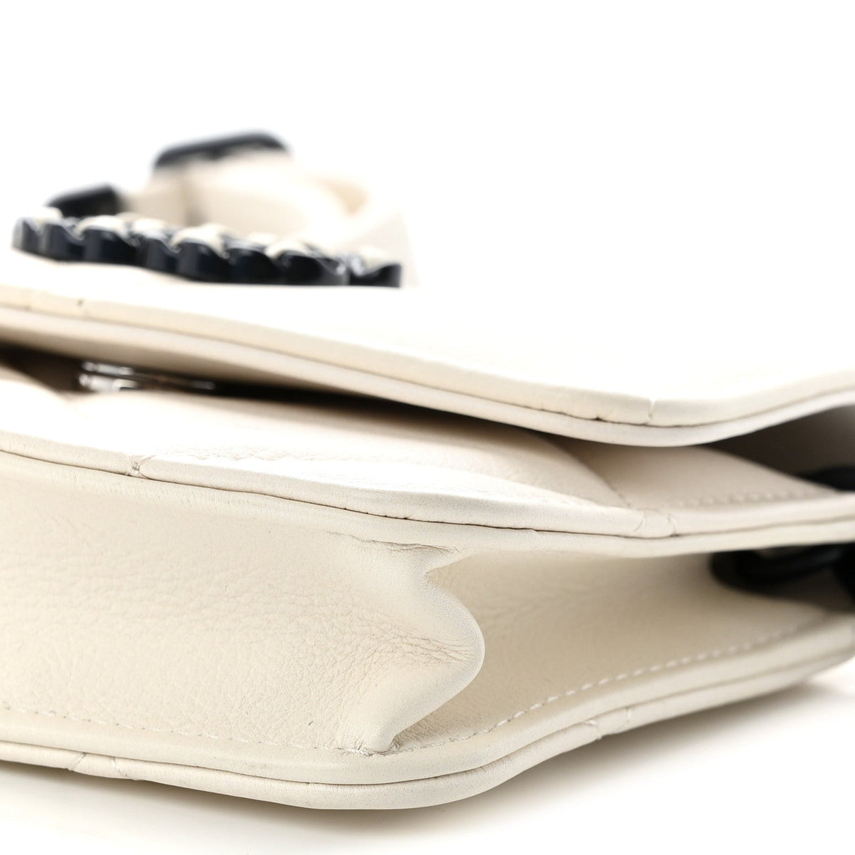 Caviar Quilted My Everything Belt Flap Card Holder White