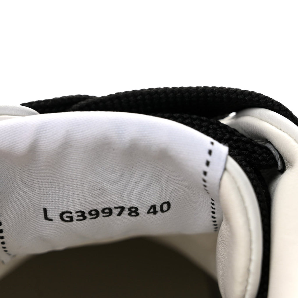 Calfskin CC Womens Sneakers 40 White Black