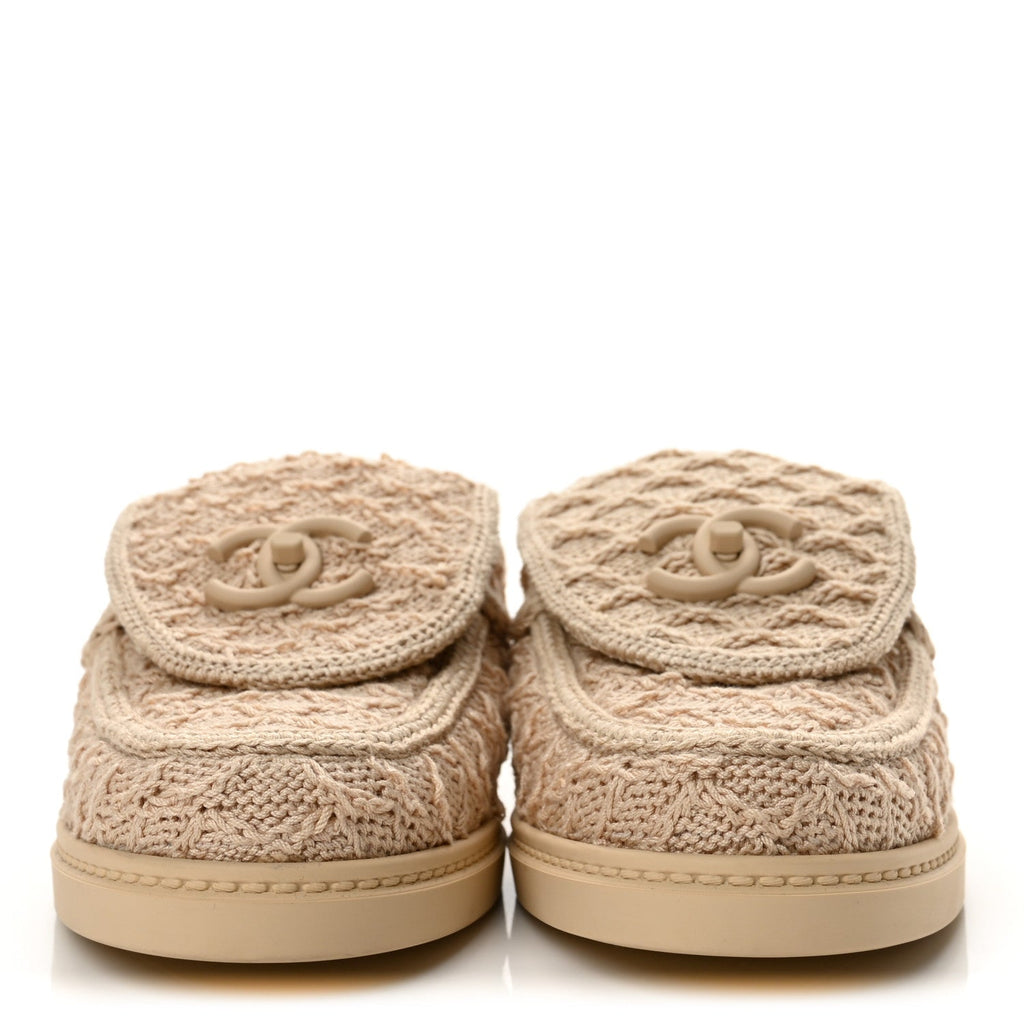 Lambskin Quilted CC Turnlock Mules 39 Light Beige