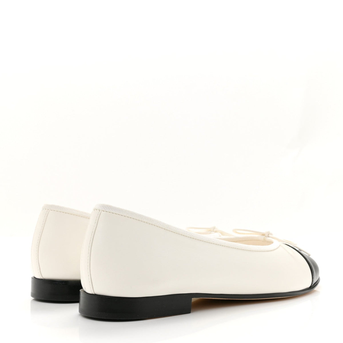 Lambskin Cap Toe CC Ballerina Flats 38.5 White Black