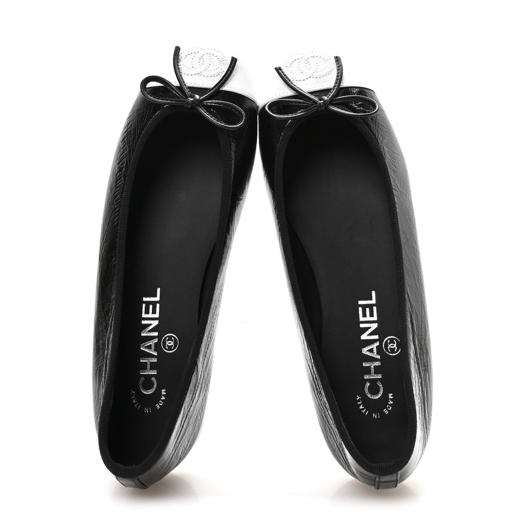 Crumpled Shiny Lambskin Cap Toe CC Ballerina Flats 38 Black White