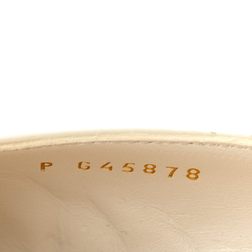 Shiny Lambskin CC Cap Toe Mary Janes Pumps 40 White Light Beige