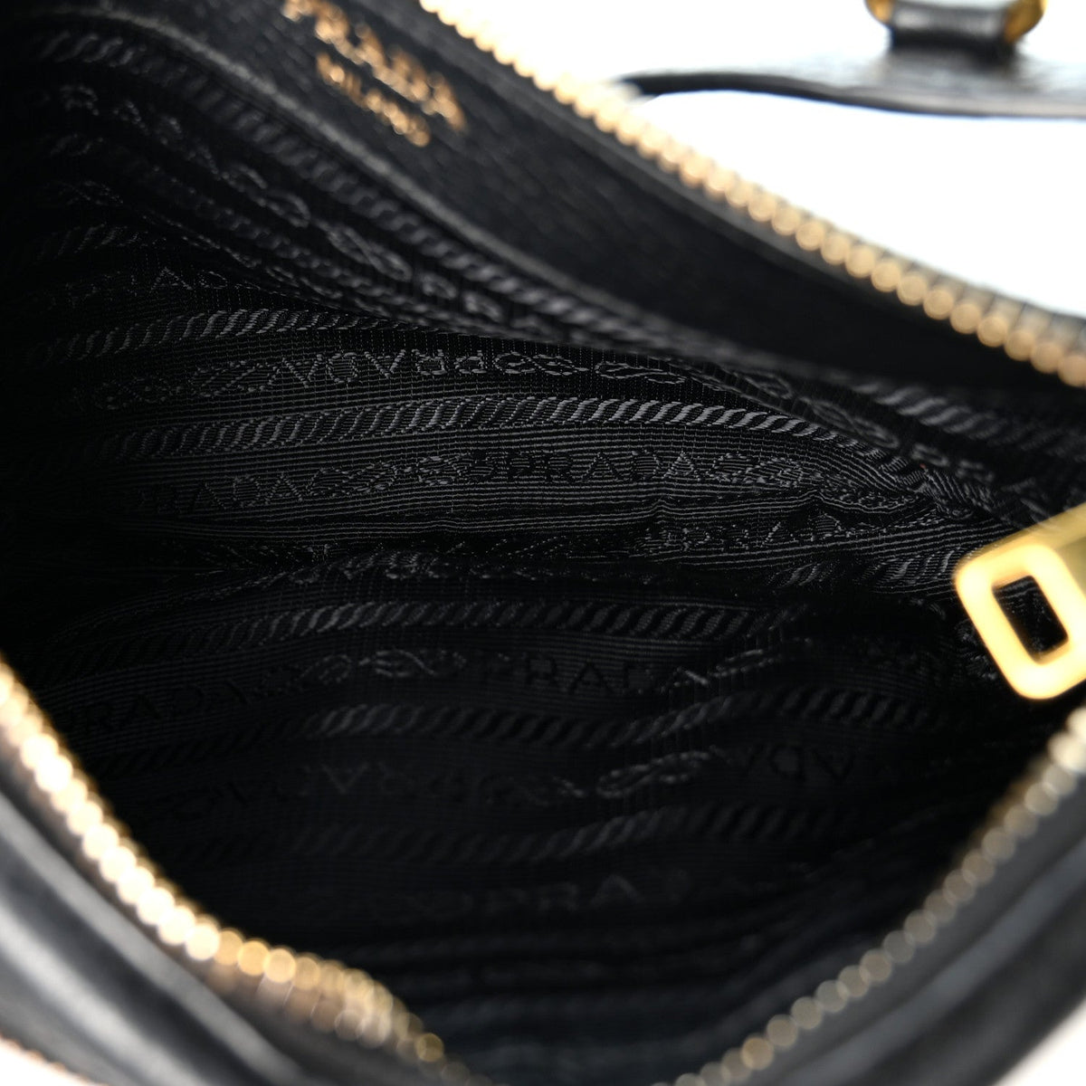 Vitello Daino Small Belt Bag Black