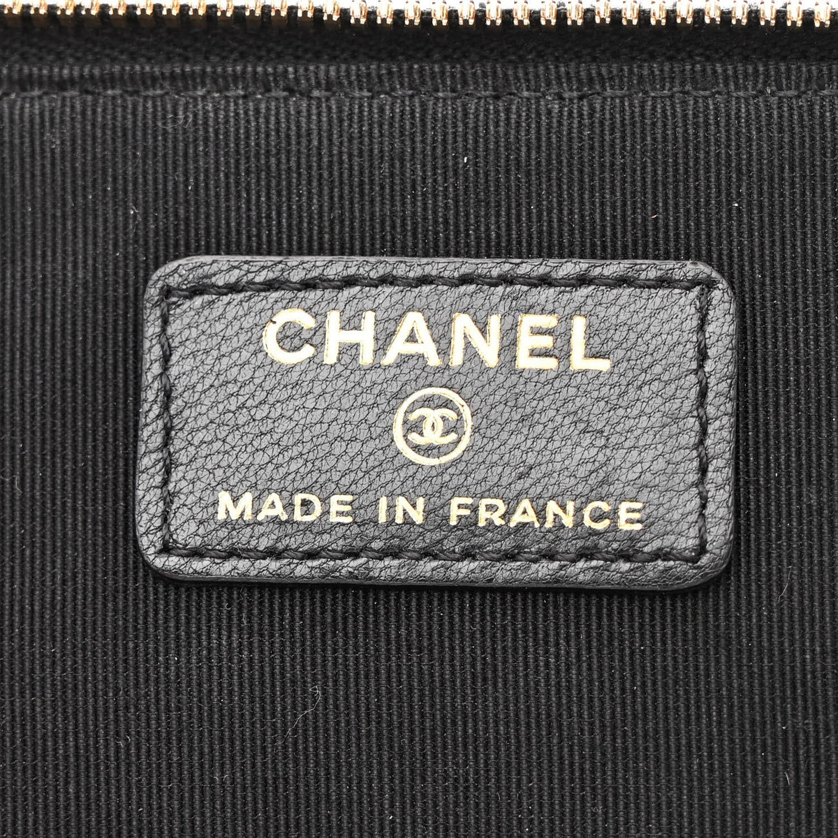 Goatskin Quilted Punk Essentials Vanity Case With Chain Black