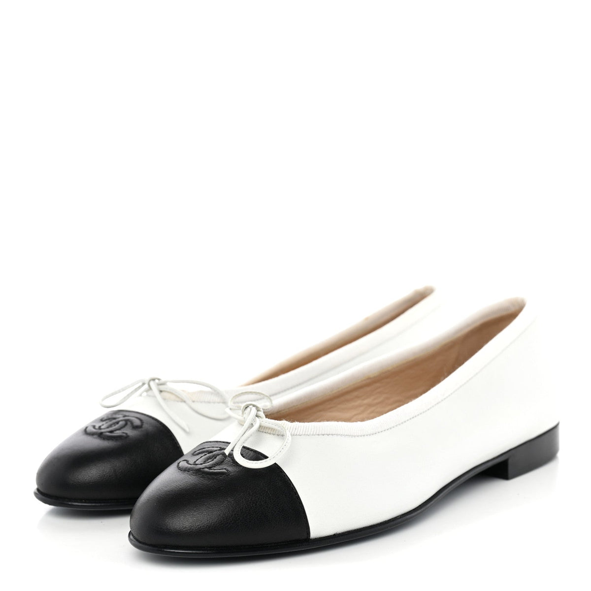 Lambskin Cap Toe CC Ballerina Flats 38 White Black
