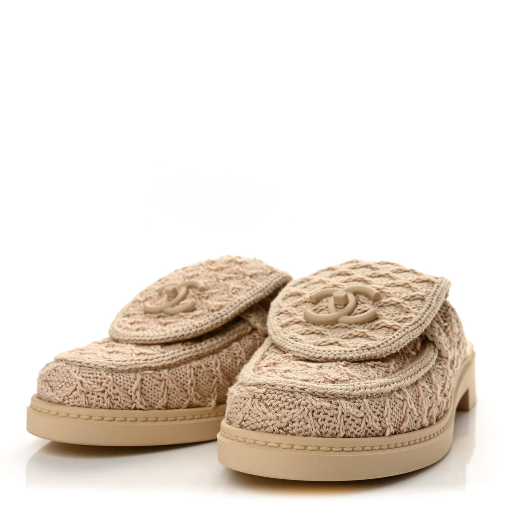 Lambskin Quilted CC Turnlock Mules 39 Light Beige