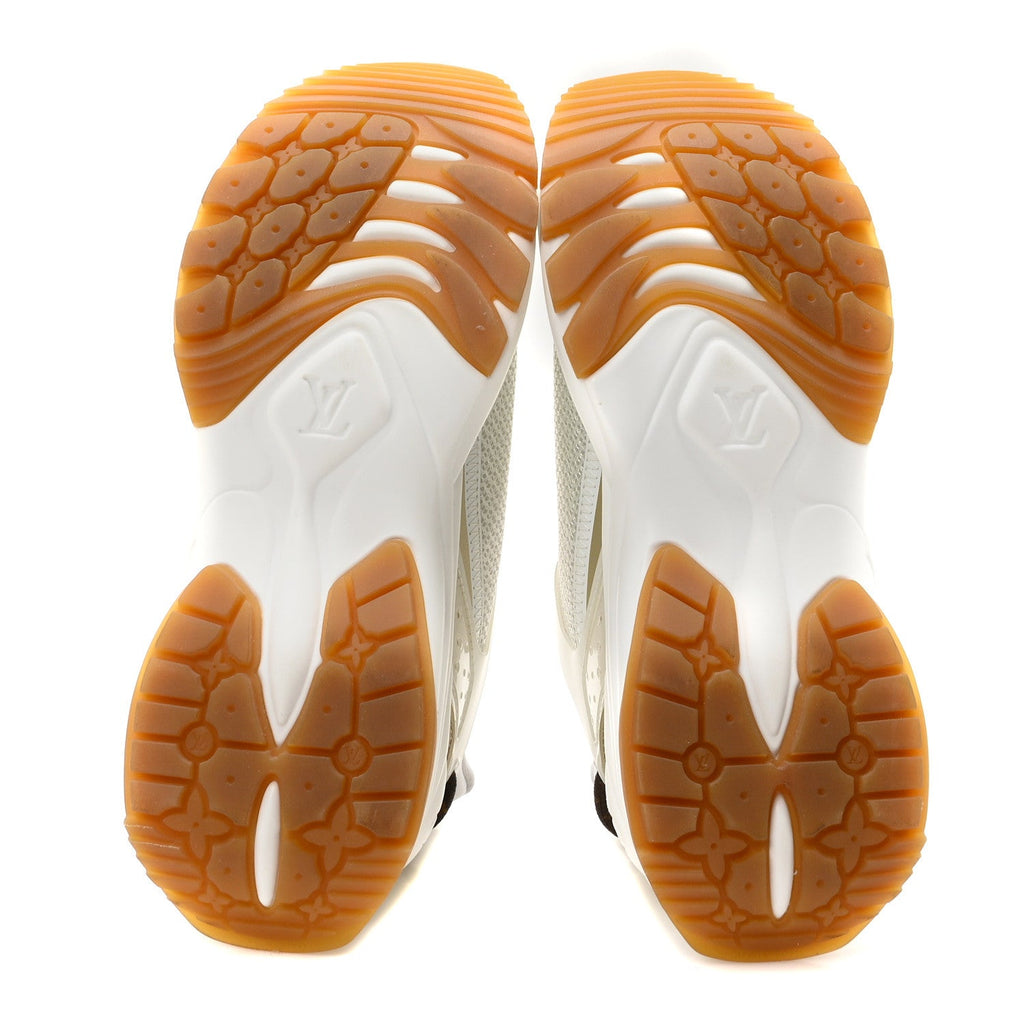 Monogram Calfskin Run 55 Sneakers 37 White