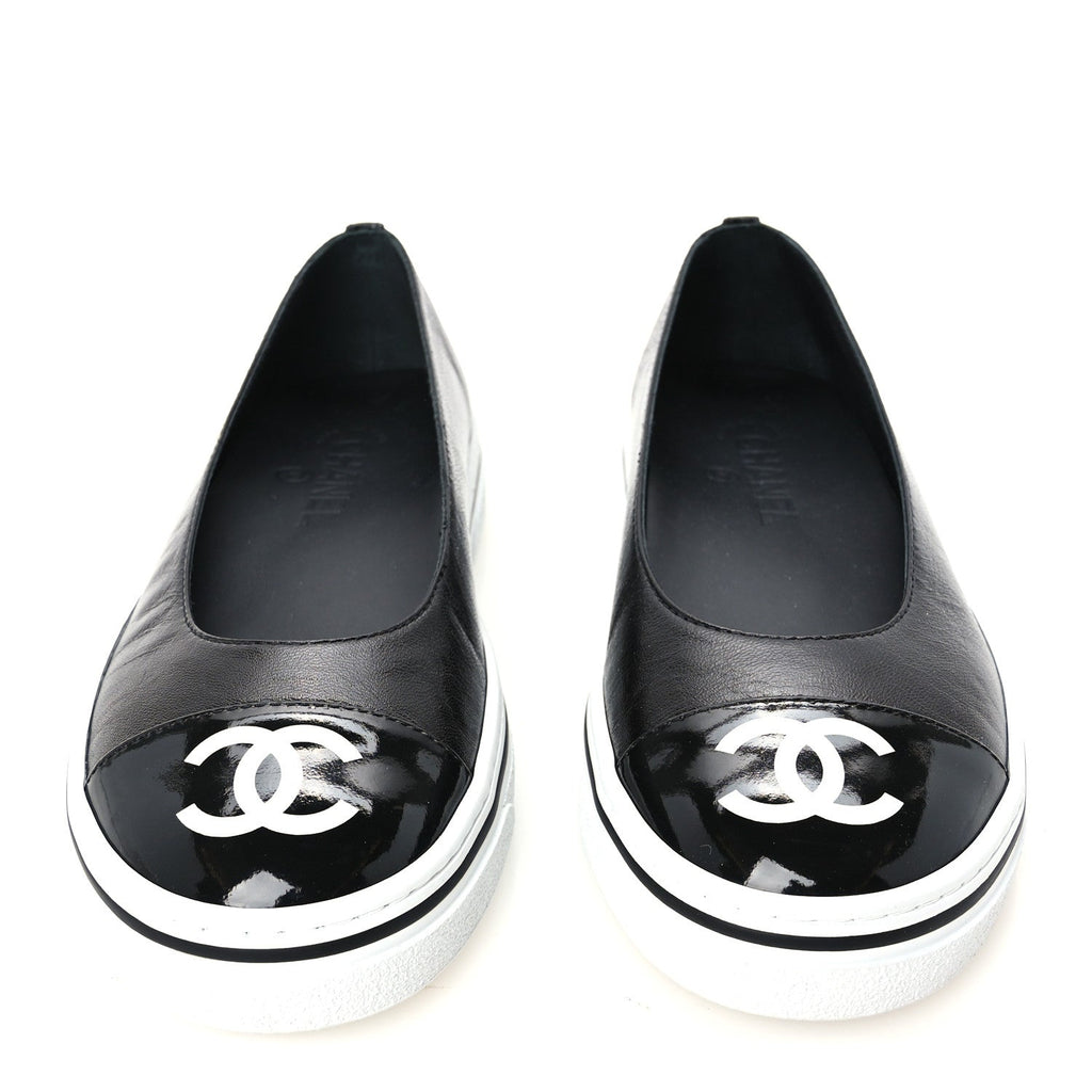 Crumpled Shiny Lambskin Patent Calfskin CC Ballet Flats 37.5 Black