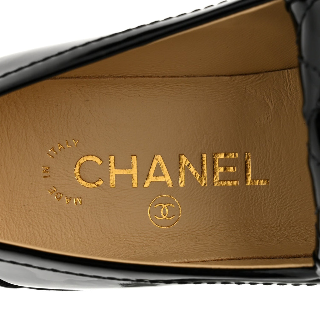 Patent Quilted CC Turnlock Loafers 38 Black