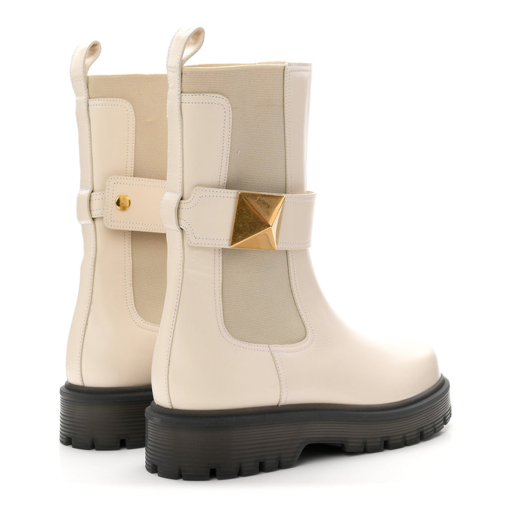 Calfskin One Stud Beatle 45mm Boots 41 Light Ivory
