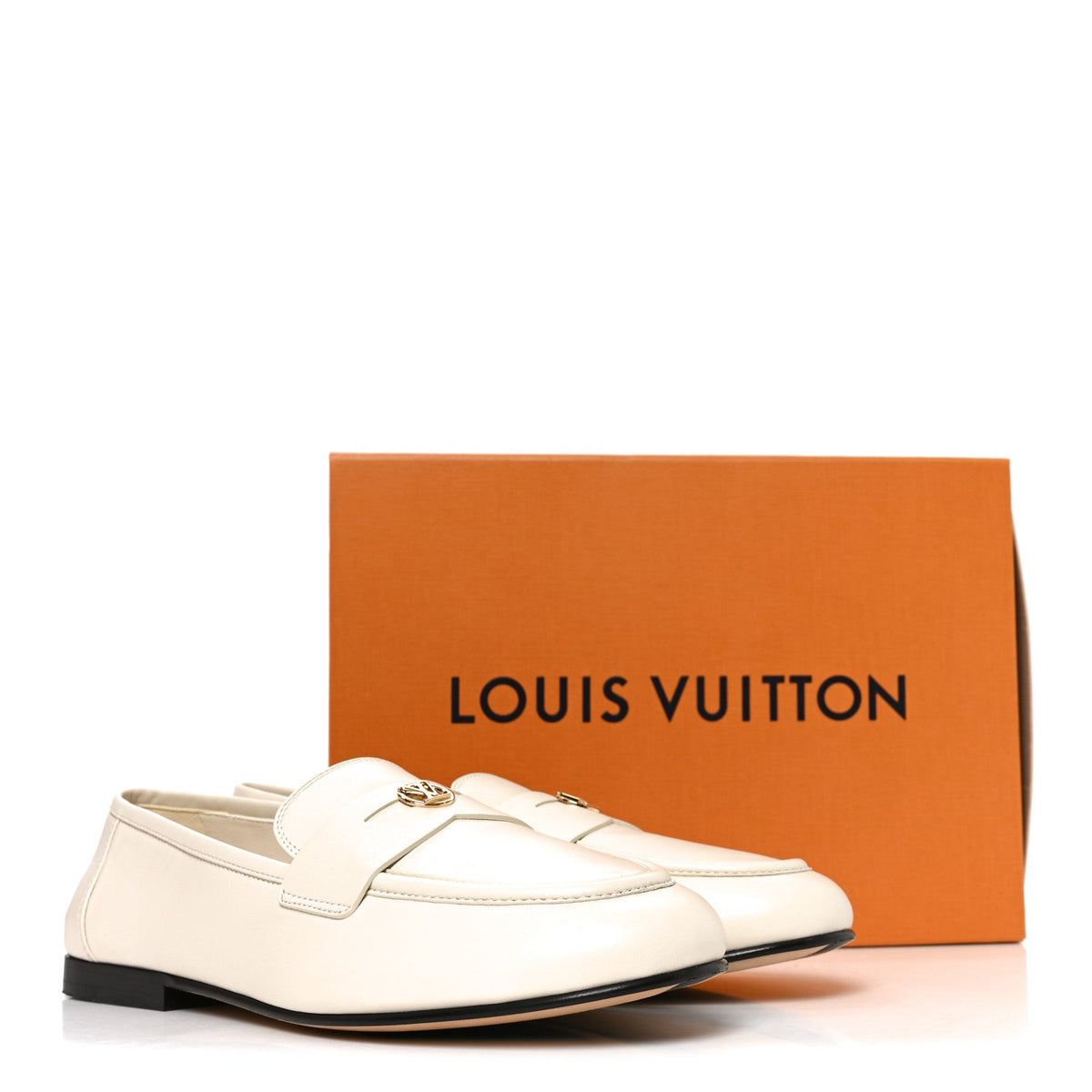 Lambskin Soho Flat Loafer 40 Ecru White