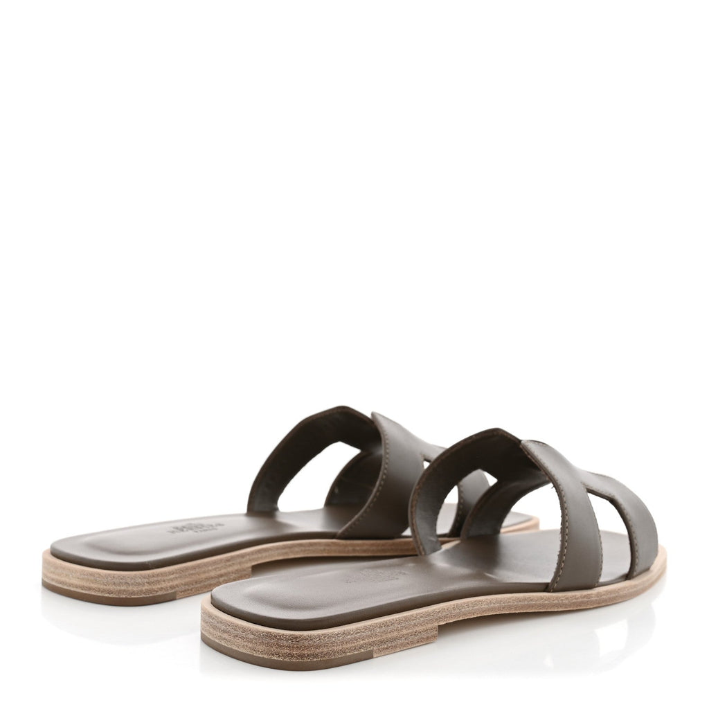 Box Calfskin Oran Sandals 37.5 Etoupe