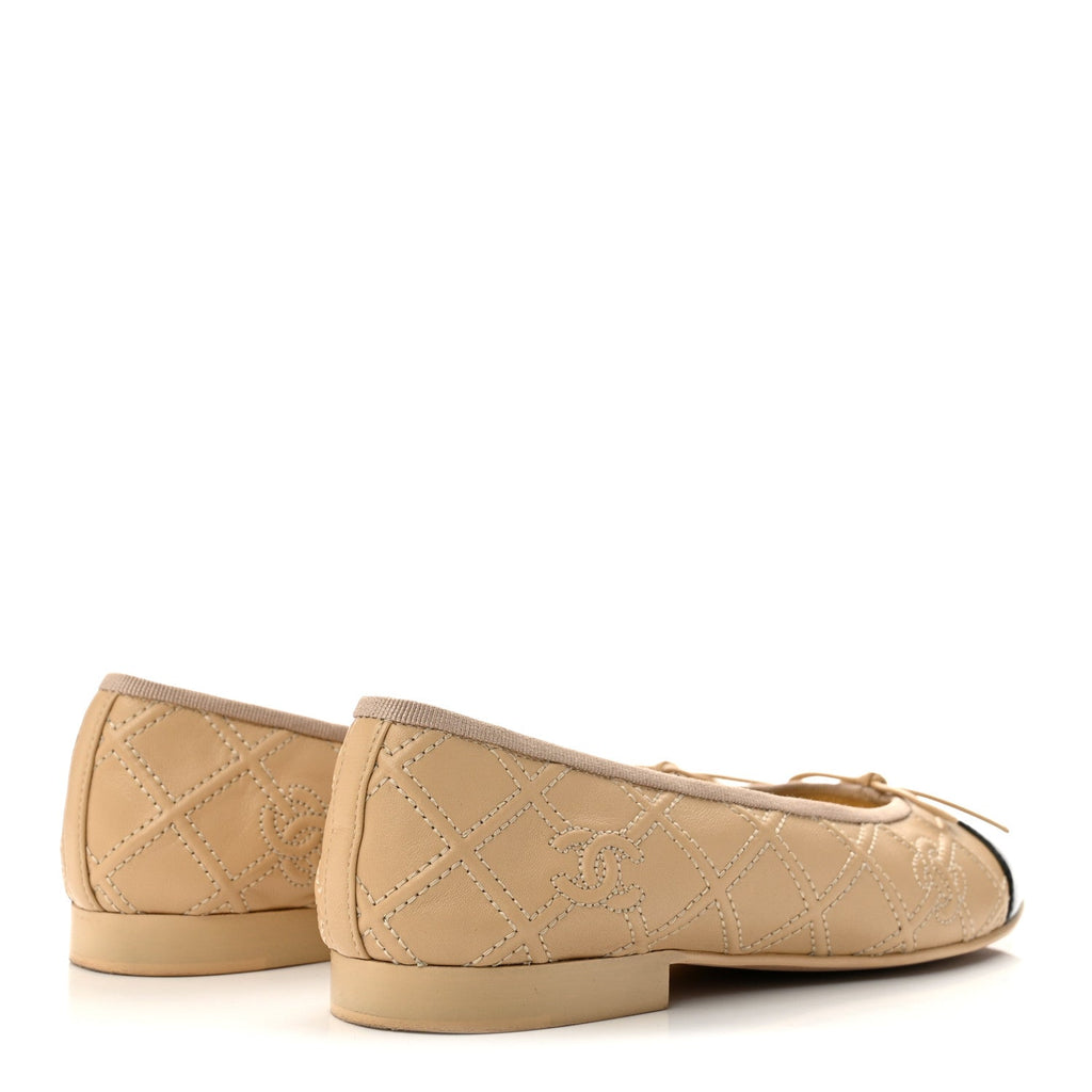 Lambskin Patent Double Stitched CC Cap Toe Ballerina Flats 37 Beige Black