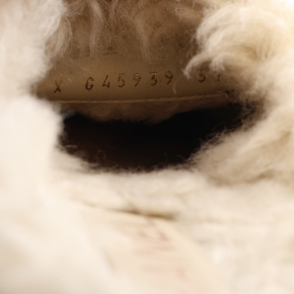 Suede Shearling CC Cap Toe Mules 37 Beige Black