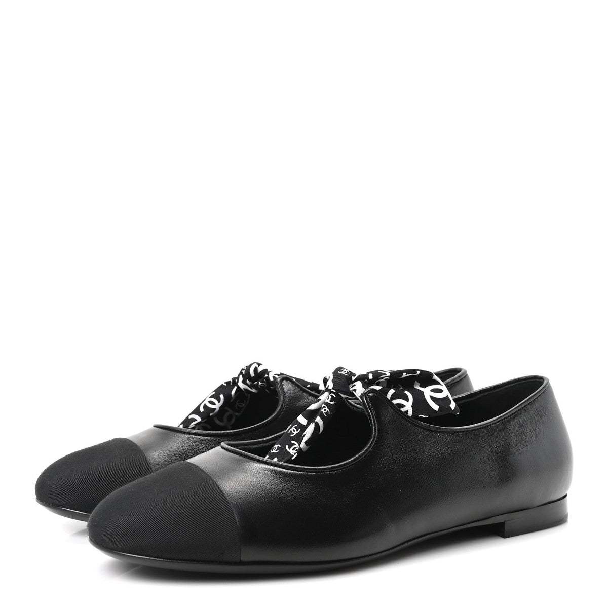Lambskin Grosgrain Silk CC Mary Jane Flats 40 Black White