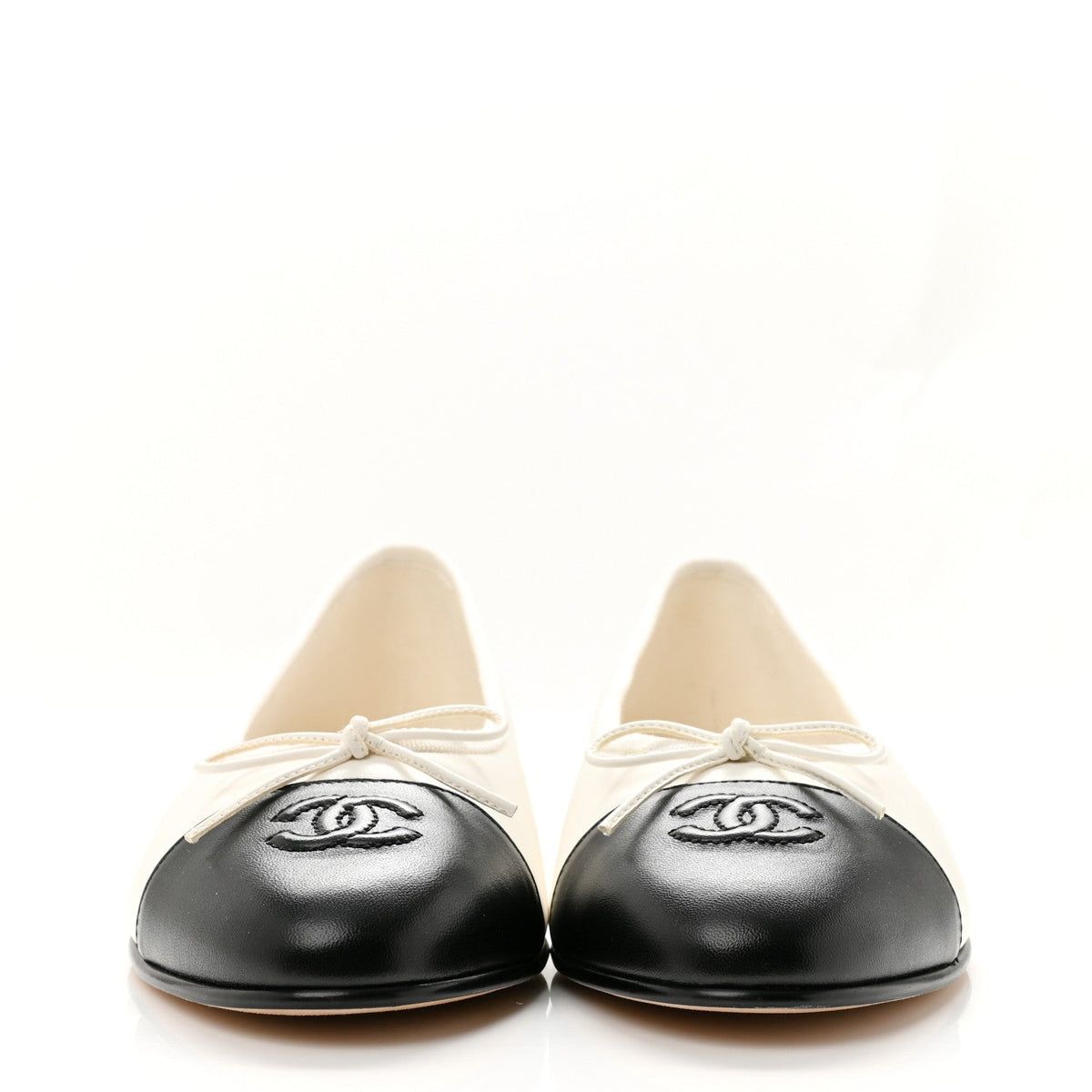 Lambskin Cap Toe CC Ballerina Flats 38.5 White Black