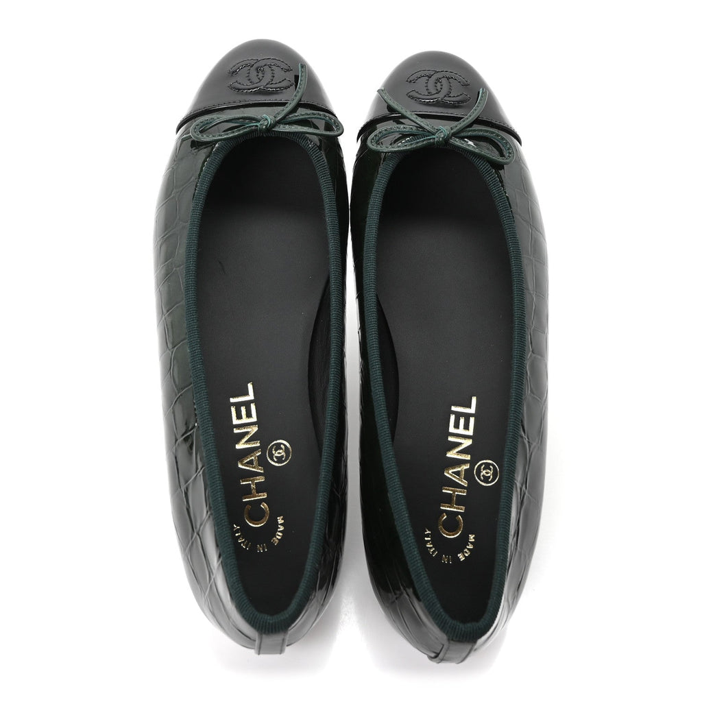 Crocodile Embossed Patent Calfskin Cap Toe CC Ballerina Flats 38 Dark Green Black