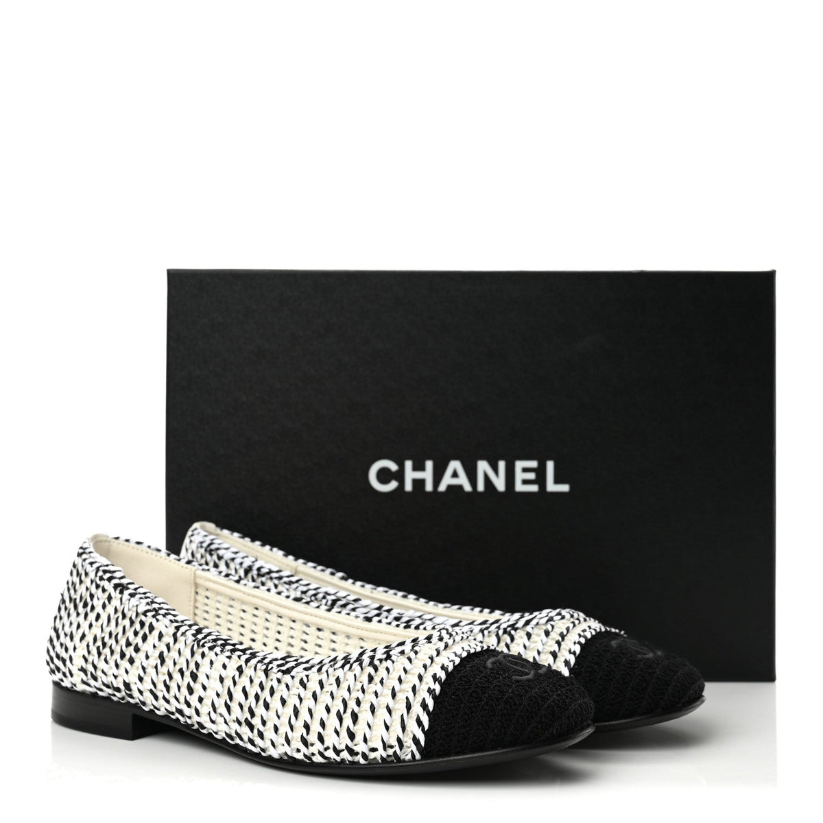 Crochet Cap Toe Ballerina Flats 38 White Black