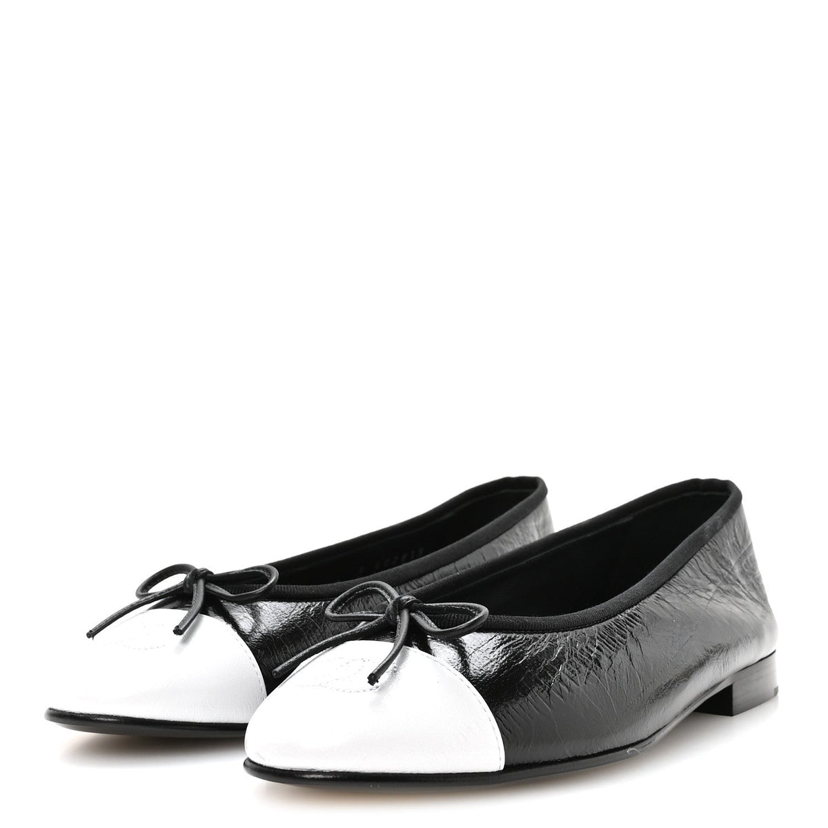 Crumpled Shiny Lambskin Cap Toe CC Ballerina Flats 38 Black White