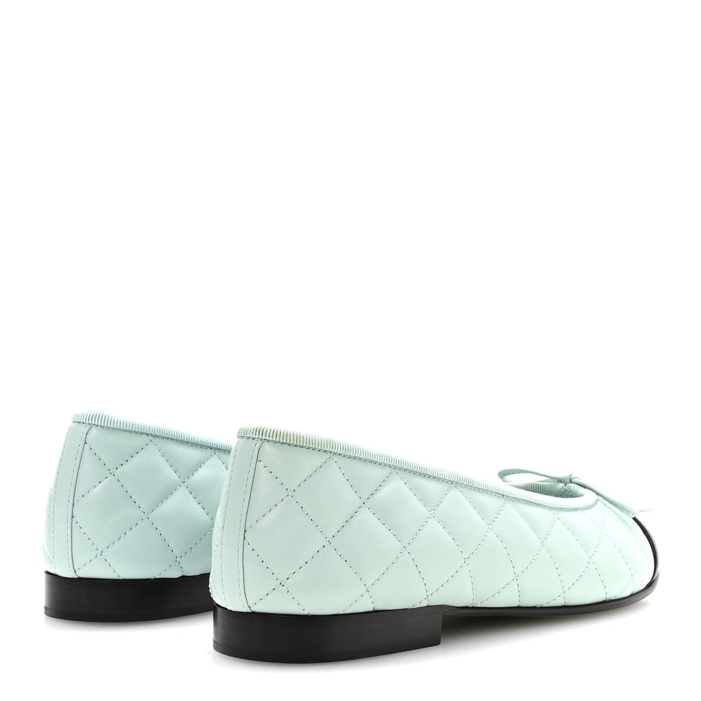 Lambskin Quilted CC Cap Toe Ballerina Flats 36 Light Blue Black