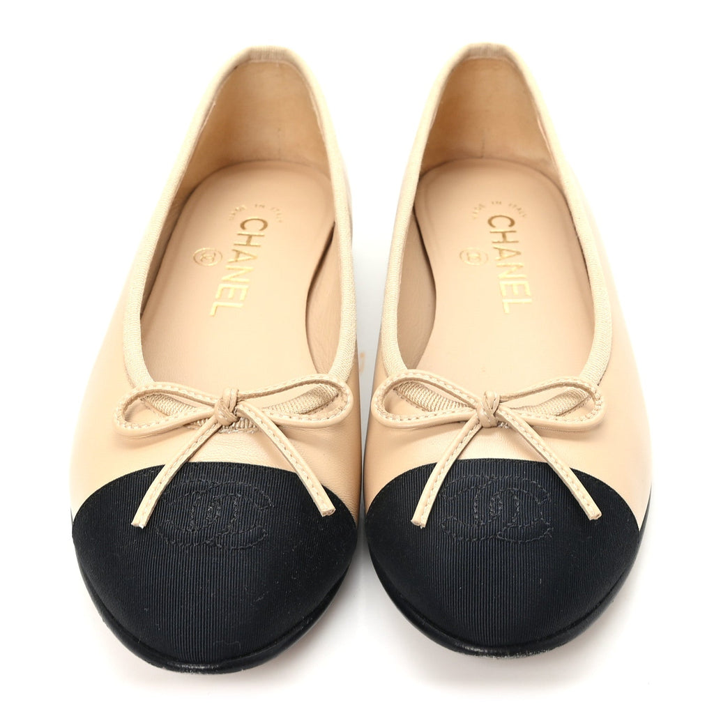Lambskin Grosgrain Cap Toe CC Ballerina Flats 36 Beige Black