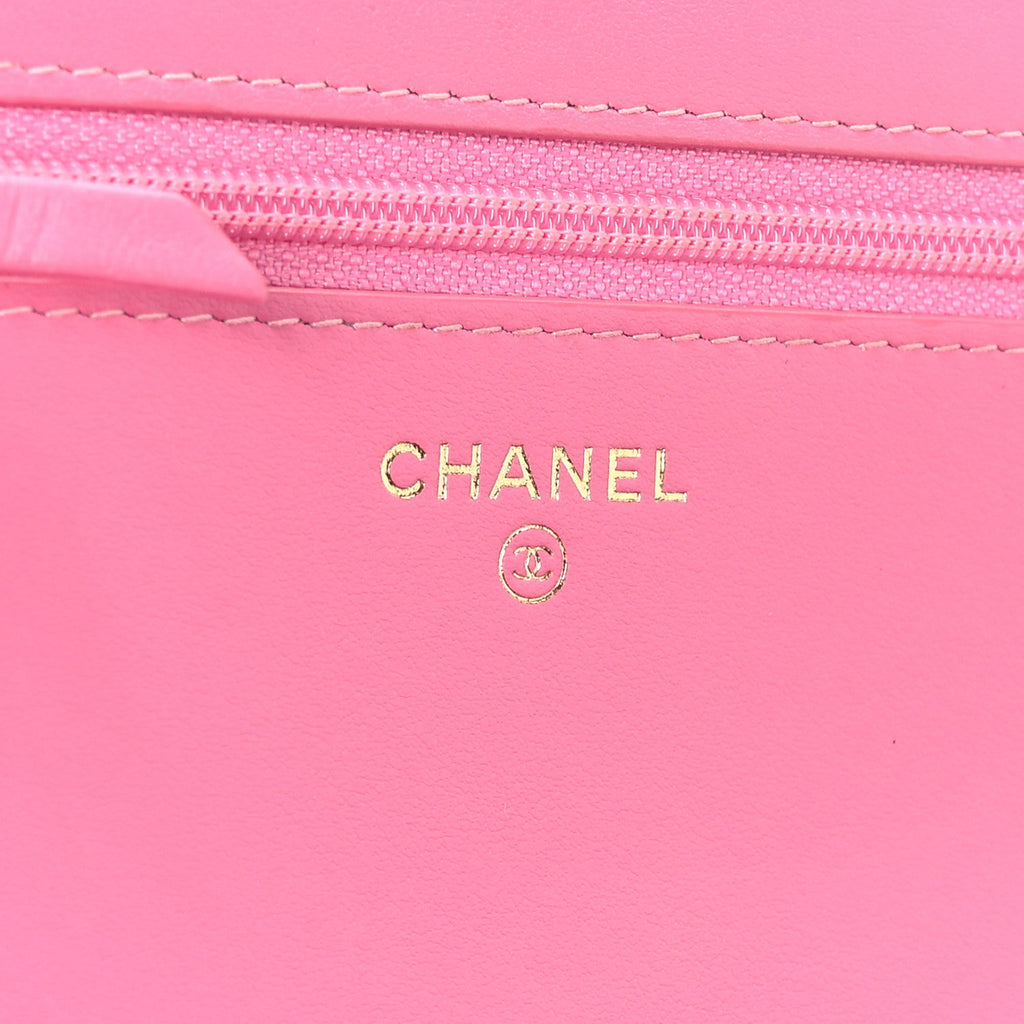 Caviar Quilted Boy Wallet On Chain WOC Pink