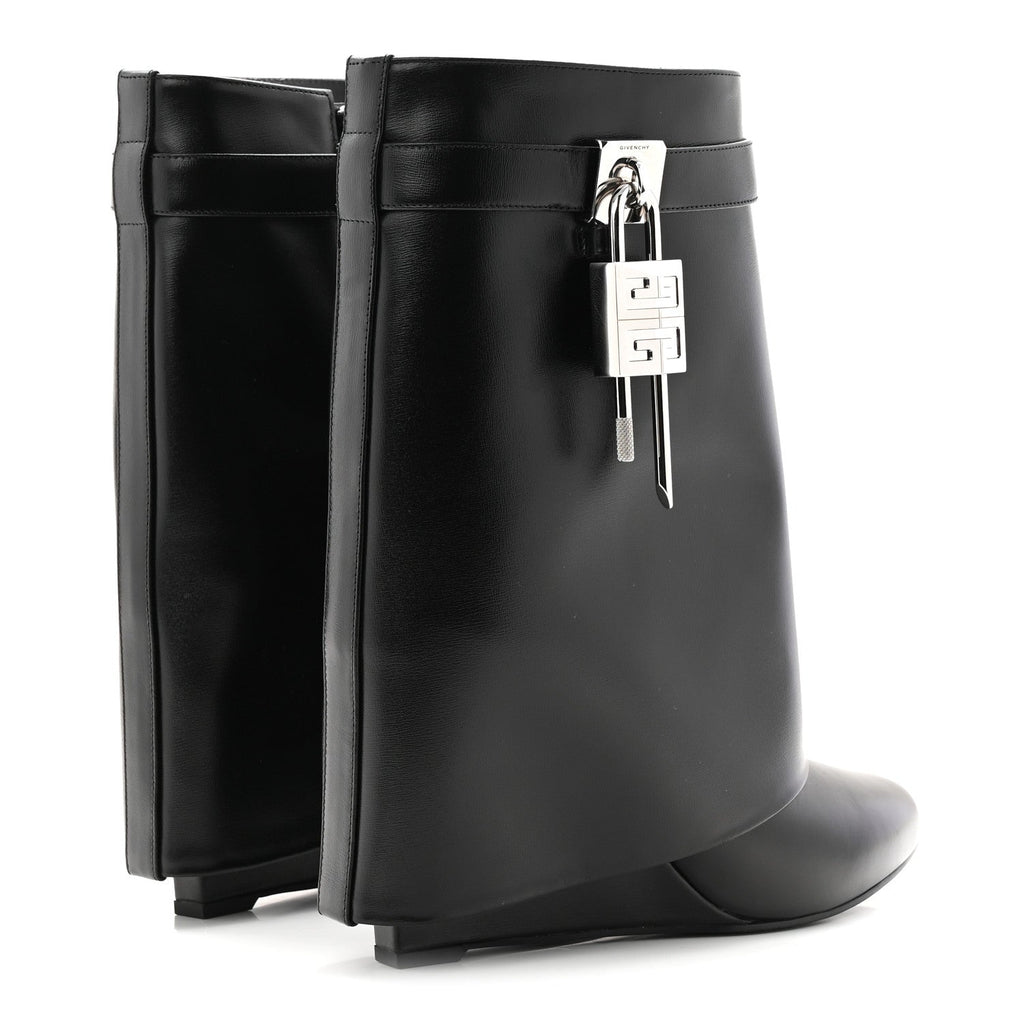 Calfskin Shark Lock Ankle Boots 40 Black