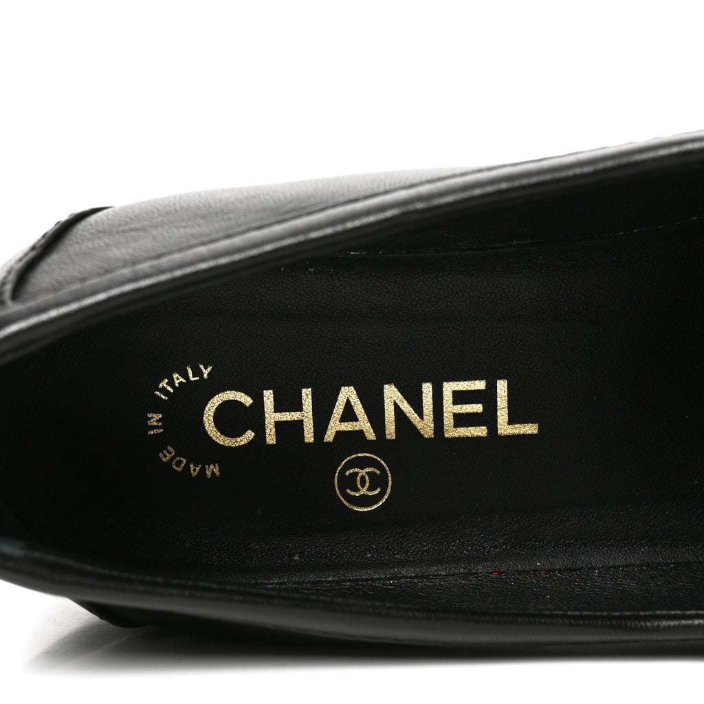 Lambskin Quilted CC Turnlock Loafers 39 Black