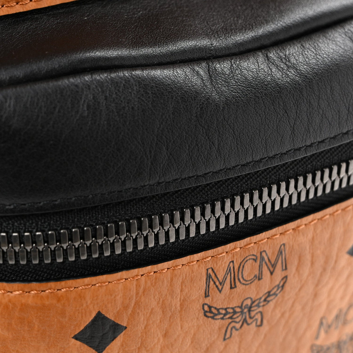 Visetos Nappa Medium Stark Backpack Cognac Black