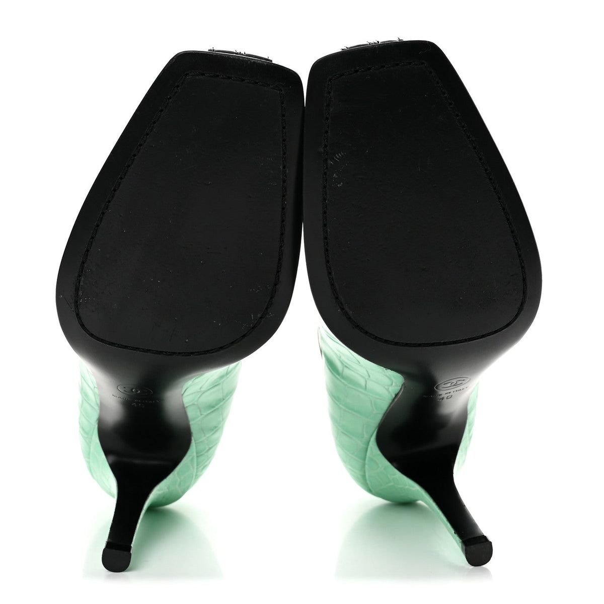 Crocodile Embossed Patent Calfskin Pumps 40 Green Black