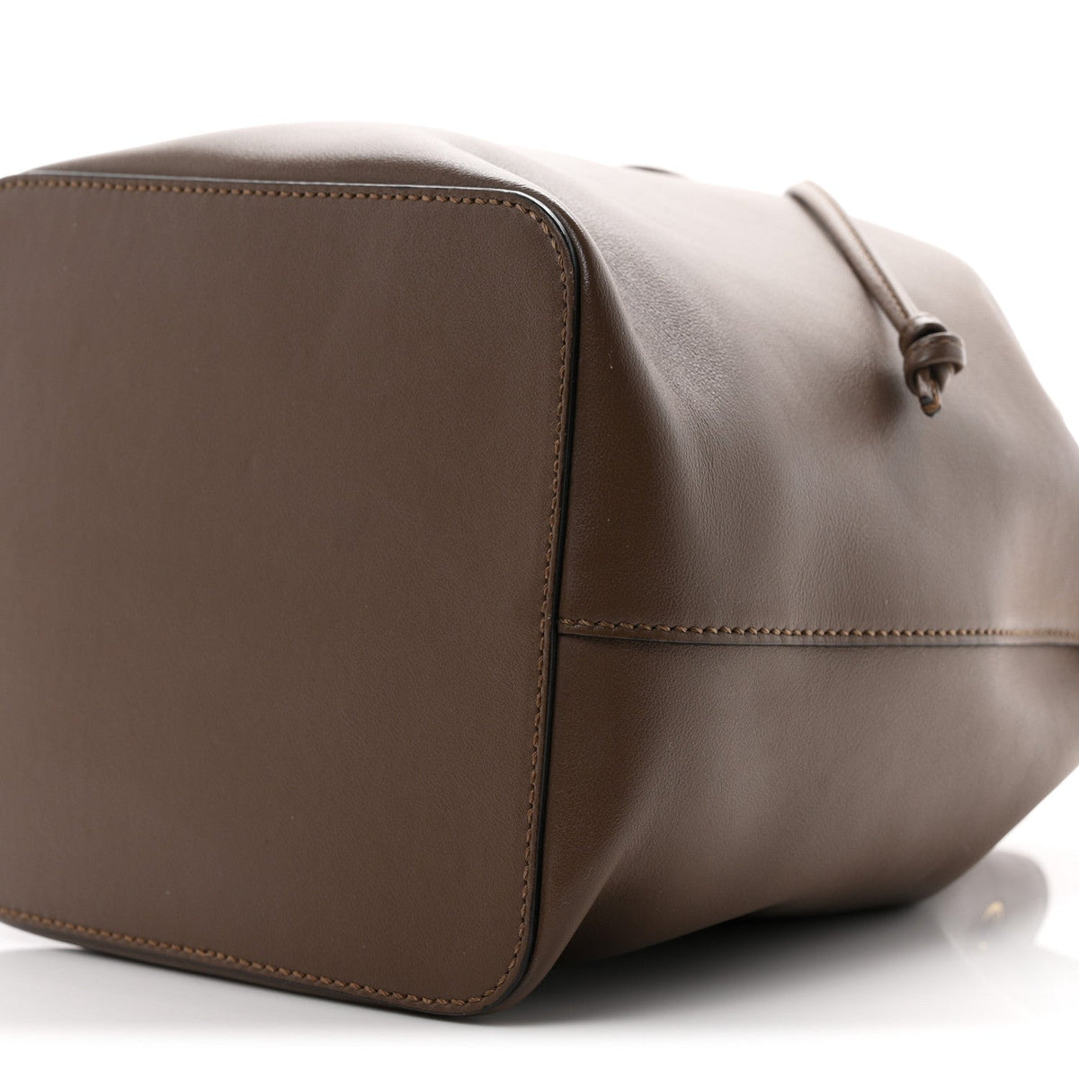 Vitello Grace Matte F is Fendi Grande Mon Tresor Bucket Bag Maya