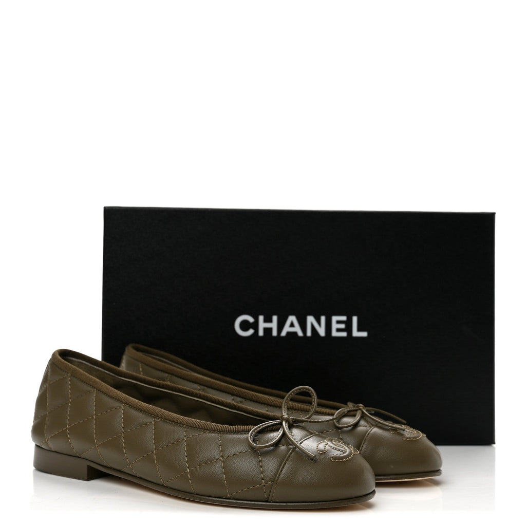 Lambskin Quilted CC Cap Toe Ballerina Flats 35.5 Dark Khaki