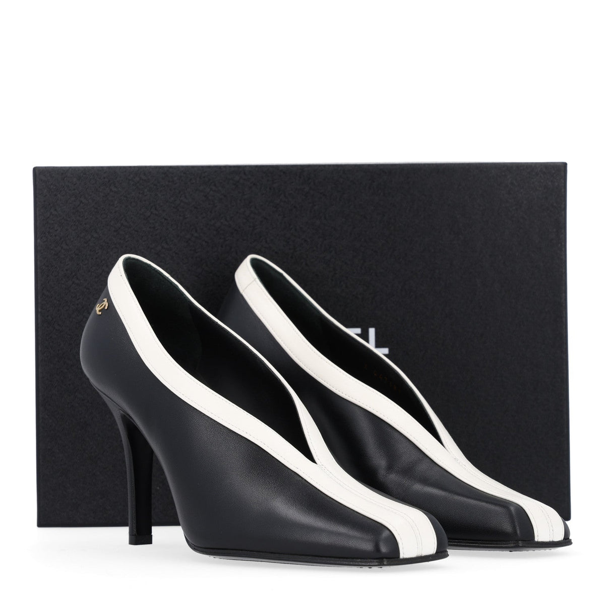 Lambskin Pumps 38.5 Black Ivory