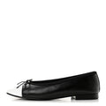 Crumpled Shiny Lambskin CC Cap Toe Ballerina Flats 37.5 Black White