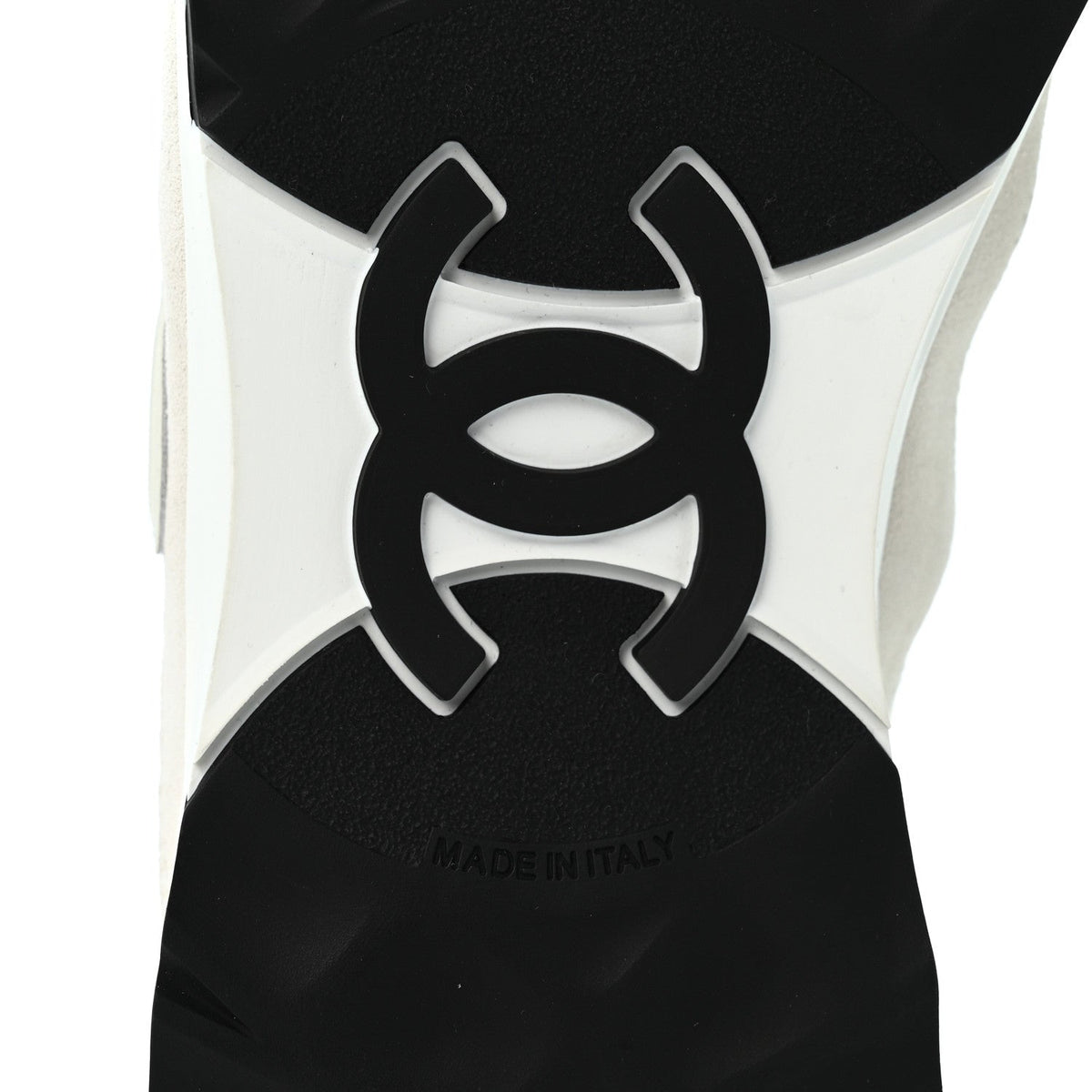 Suede Calfskin Quilted CC Sneakers 39 White Black