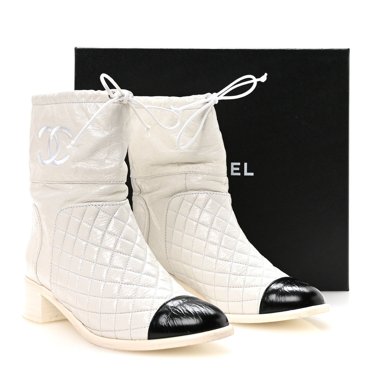 Distressed Patent Quilted Cap Toe Short Boots 38.5 White Black