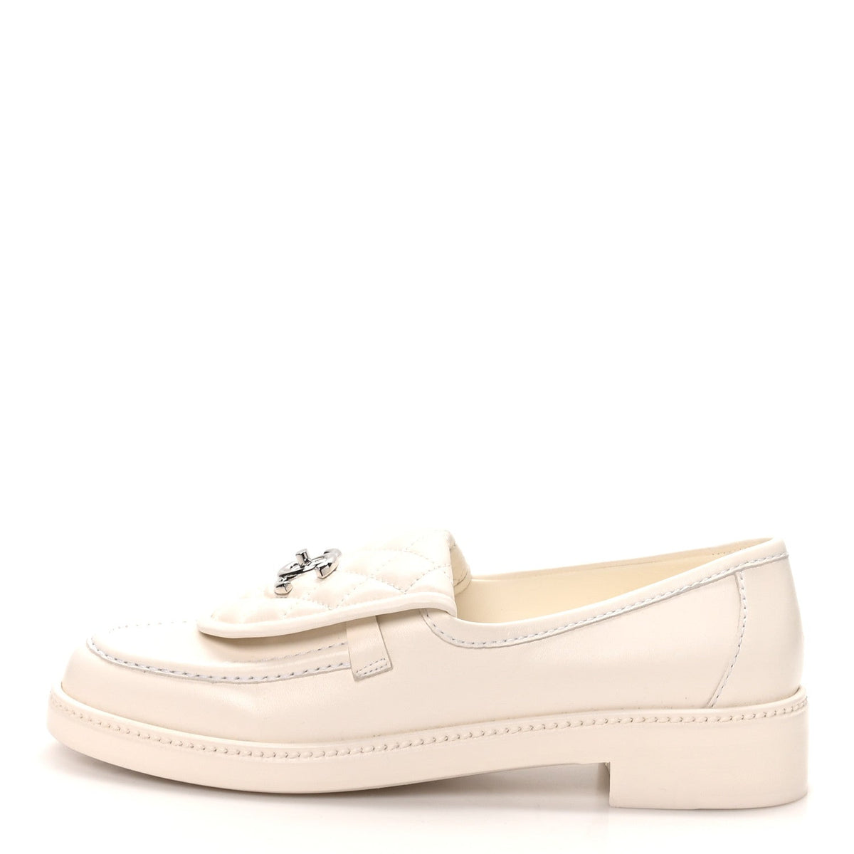 Lambskin Quilted CC Turnlock Loafers 40 White