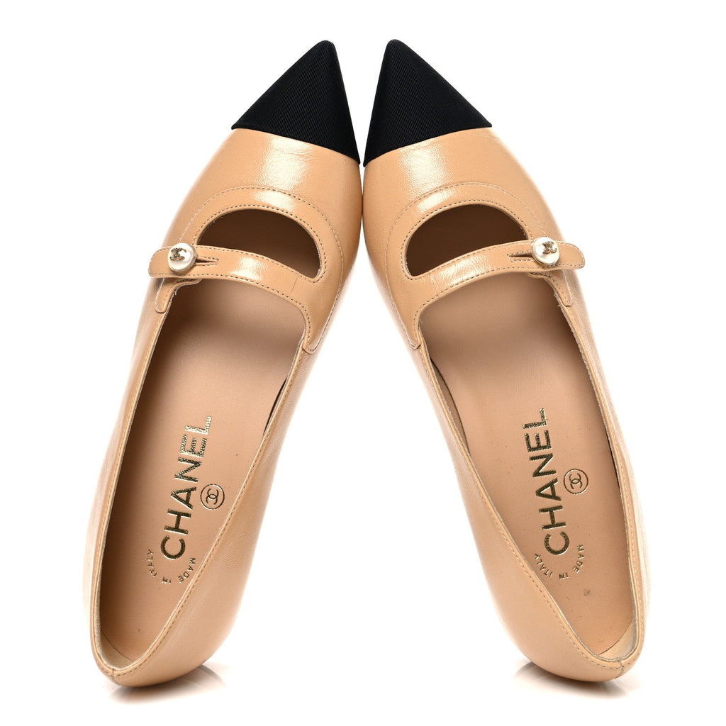 Shiny Lambskin Grosgrain Pointed Toe CC Ballet Flats 36 Beige Black