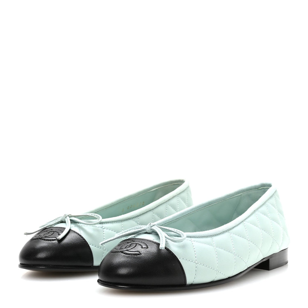 Lambskin Quilted CC Cap Toe Ballerina Flats 36 Light Blue Black