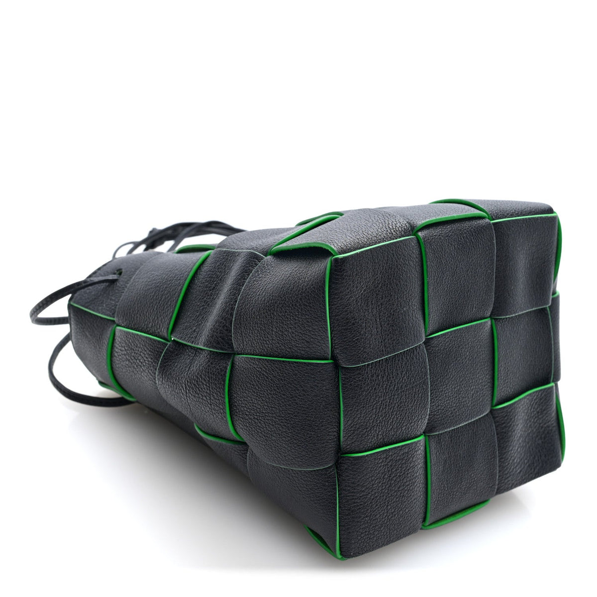 Calfskin Maxi Intrecciato Small Cassette Bucket Bag Black Parakeet