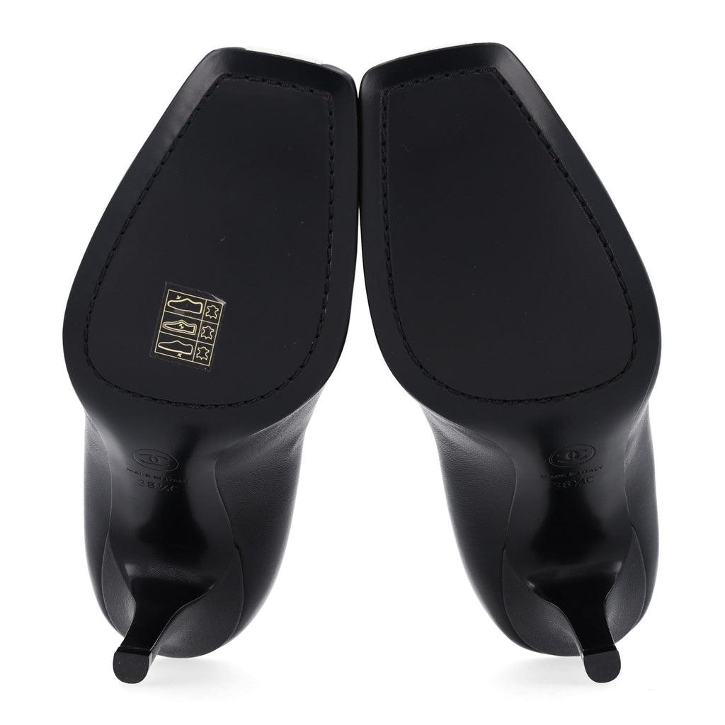 Lambskin Pumps 38.5 Black Ivory
