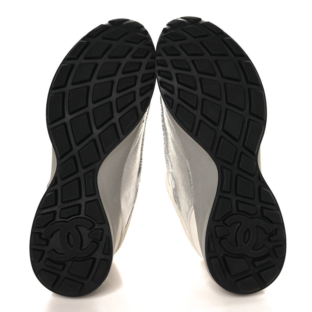 Laminated Calfskin Suede CC Sneakers 39.5 Silver Light Grey