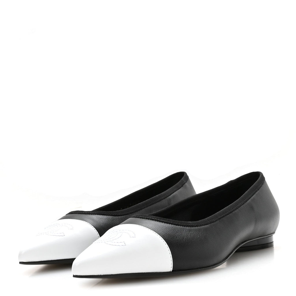 Lambskin Iridescent Lambskin Cap Toe CC Flats 37 Black White